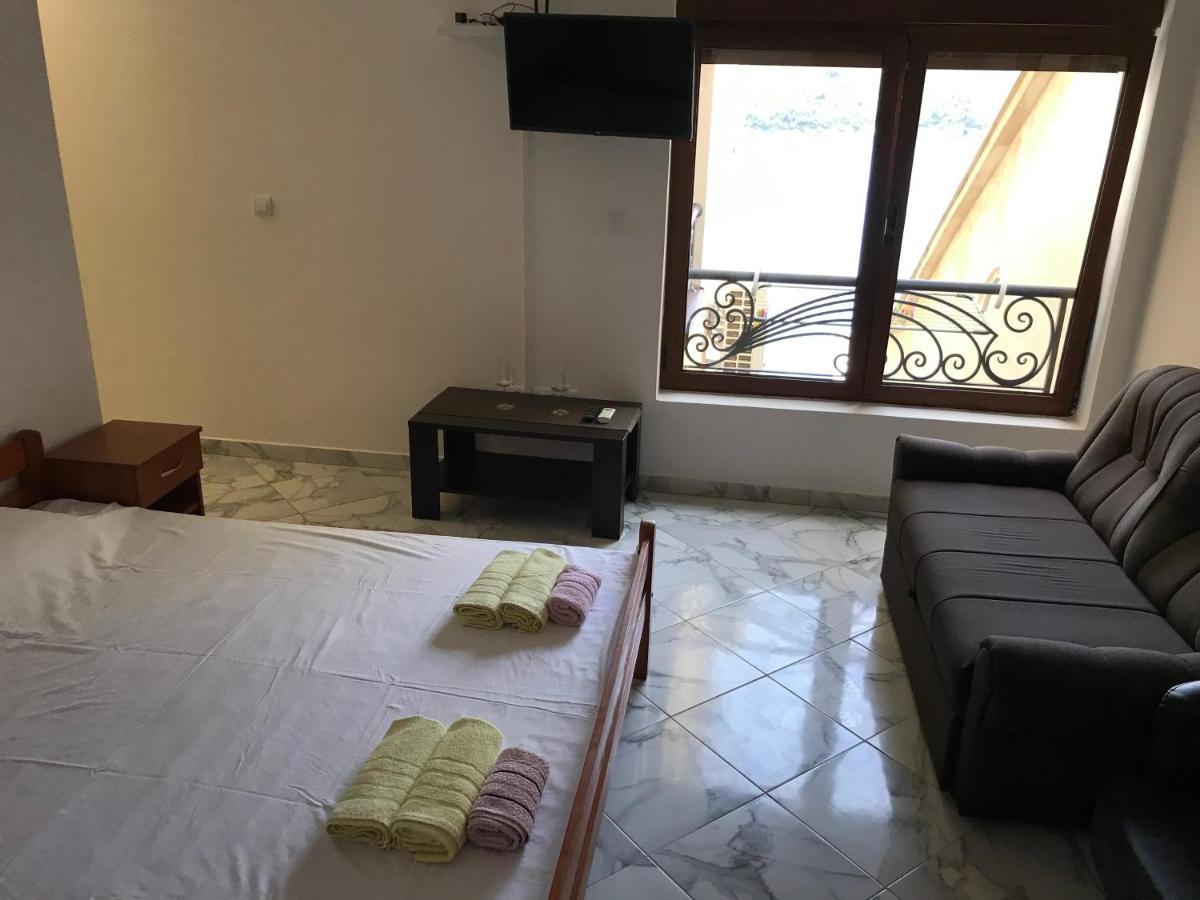 Vilena Apartmani Тиват Экстерьер фото